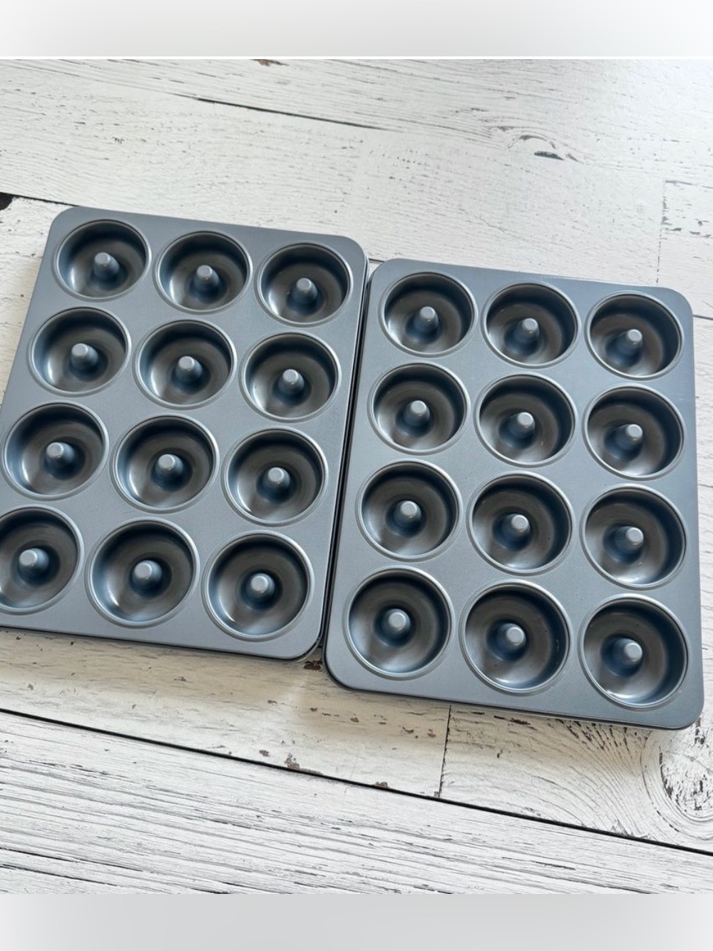Wilton - 2 Nonstick Mini Donut Pans